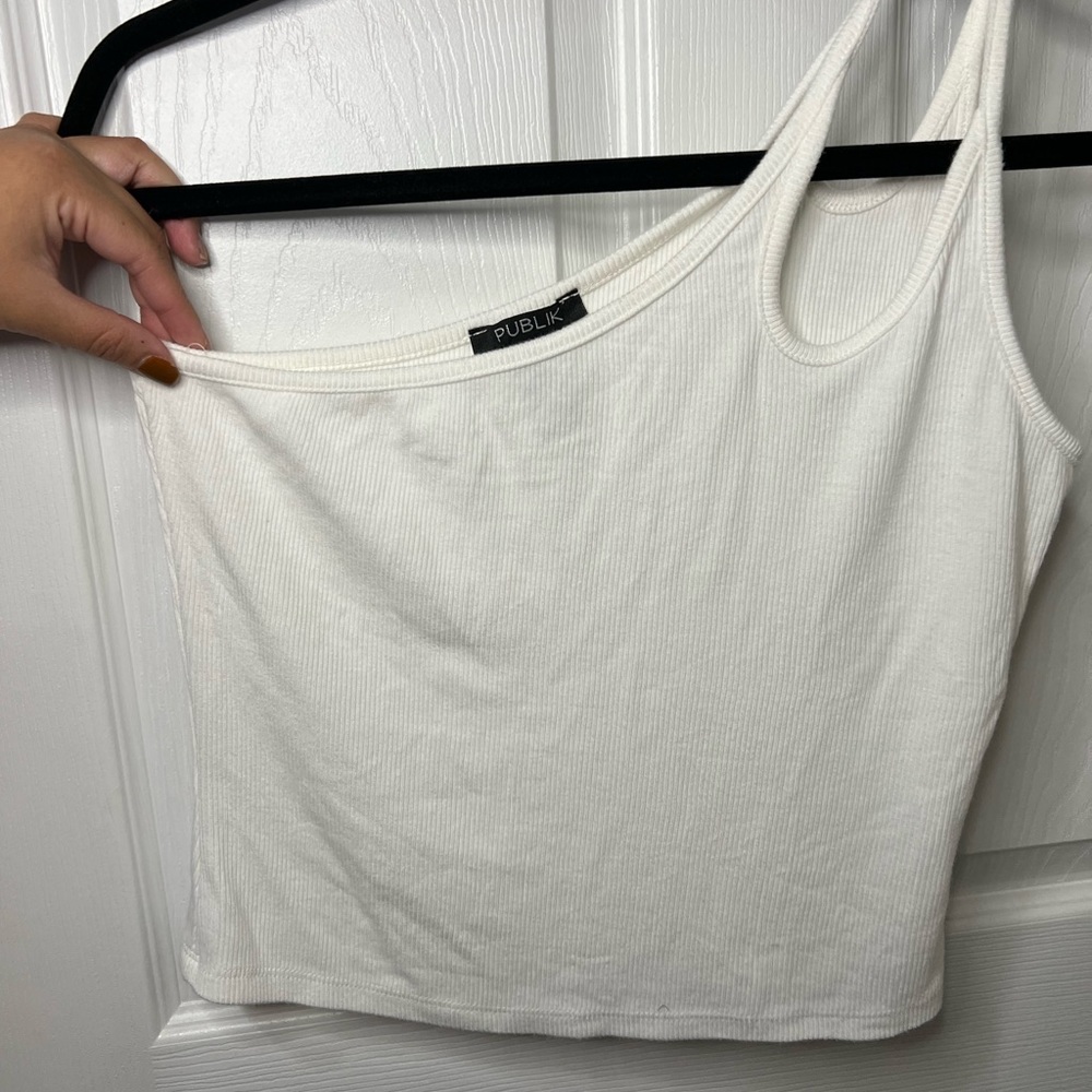 Ribbed asymmetrical crop tank top